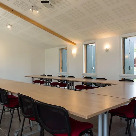 Hotel The Originals City, Albizia Marcillac-Saint-Quentin