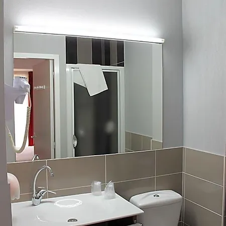 Hotel The Originals City, Albizia, Sarlat-la-caneda 2*