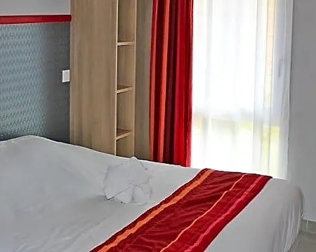 The Originals City, Albizia, Sarlat-la-caneda Hotel Marcillac-Saint-Quentin