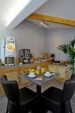 Hotel The Originals City, Albizia