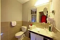 Hotel The Originals City, Albizia