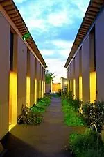 Albizia Hotel 2*